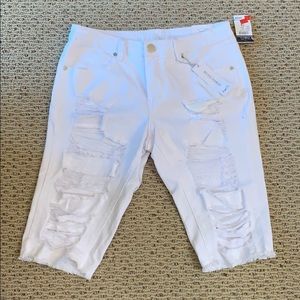 rue 21 mid rise bermuda white shorts distressed